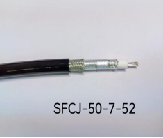 Phase-stable low-loss cable