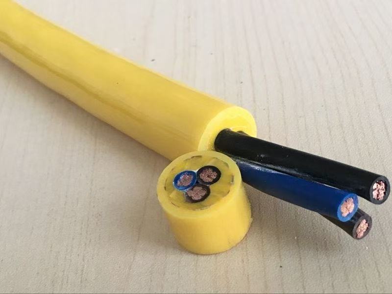 Zero-buoyancy cable