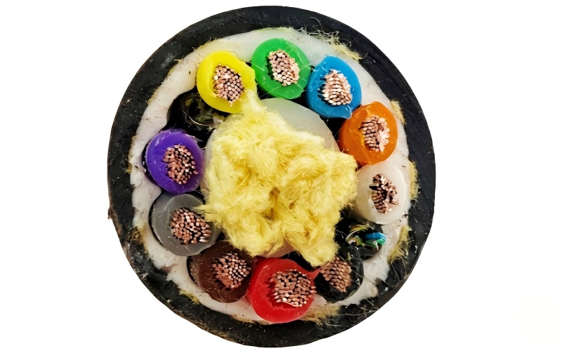 Longitudinal Watertight Cables: Reliable Underwater Connectivity